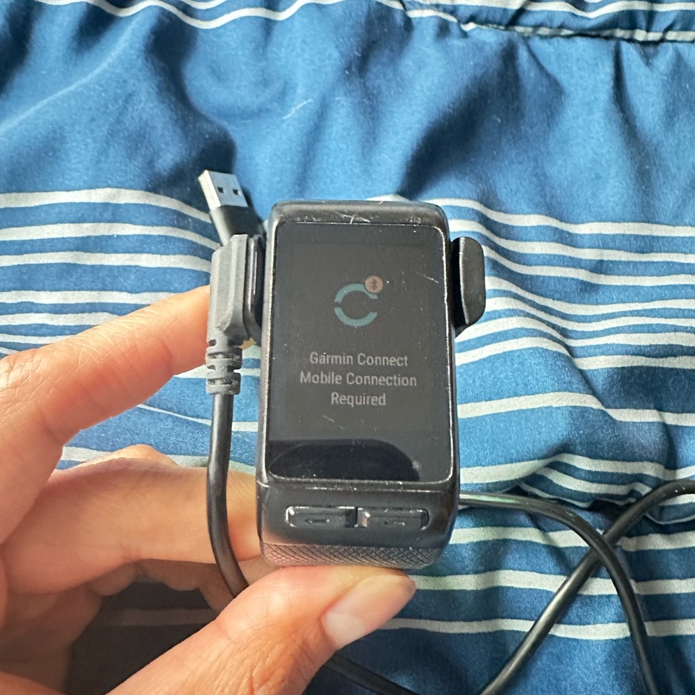 Garmin Vivoactive HR Black Smartwatch with Charger